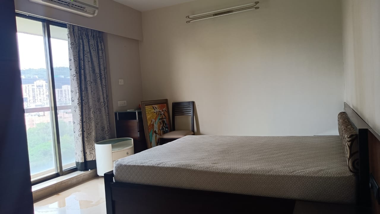 3 BHK Fully Furnished in Lake Front Solitaire , Powai